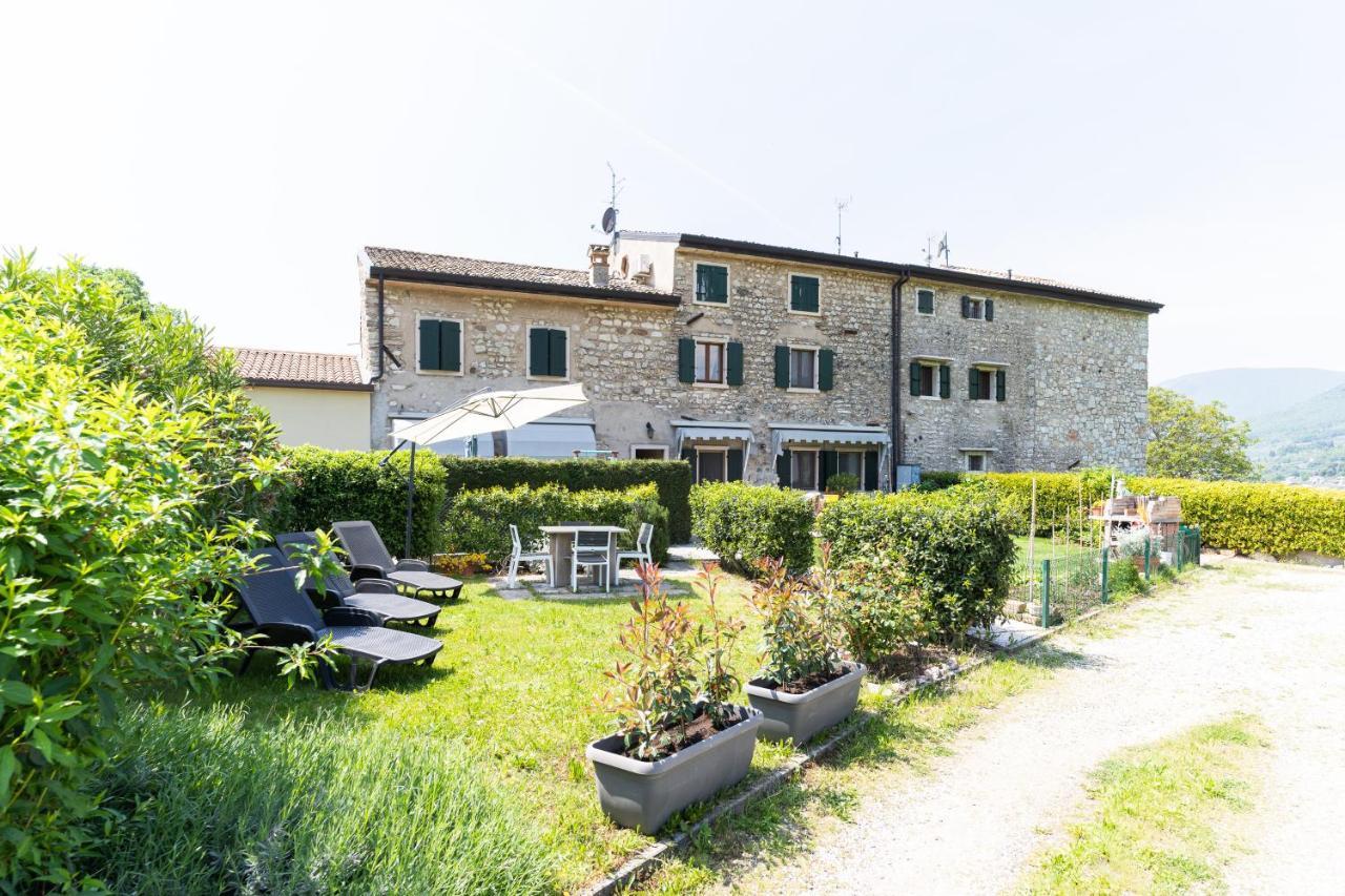 Garda Lake & Relax - Cottage On The Hill Каприно-Веронезе Экстерьер фото
